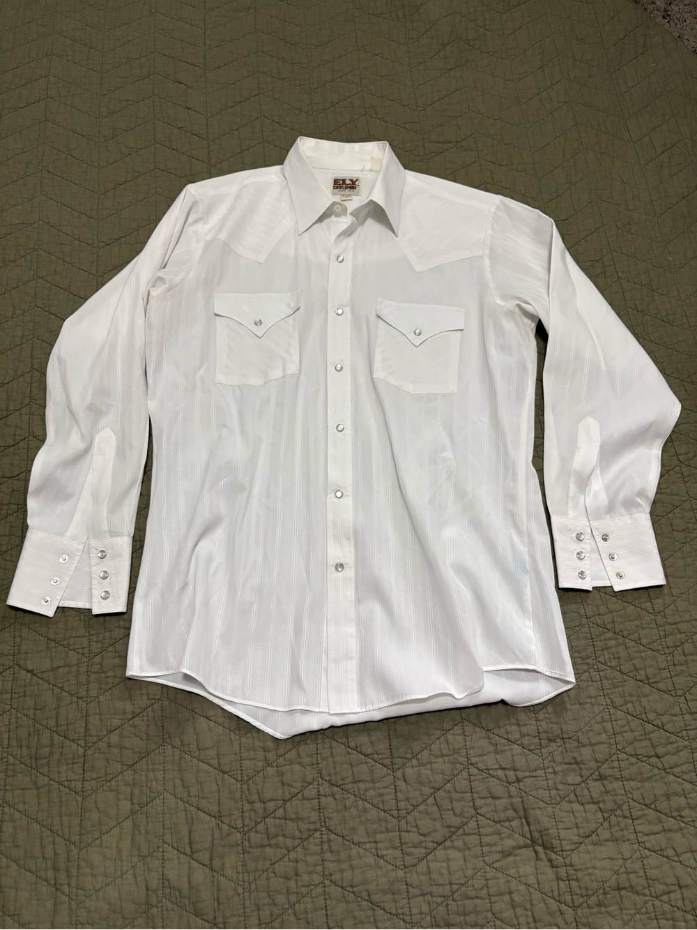 Ely Cattleman White Pearl Snap Western Shirt Men’s 15.5-33 Medium Jacquard